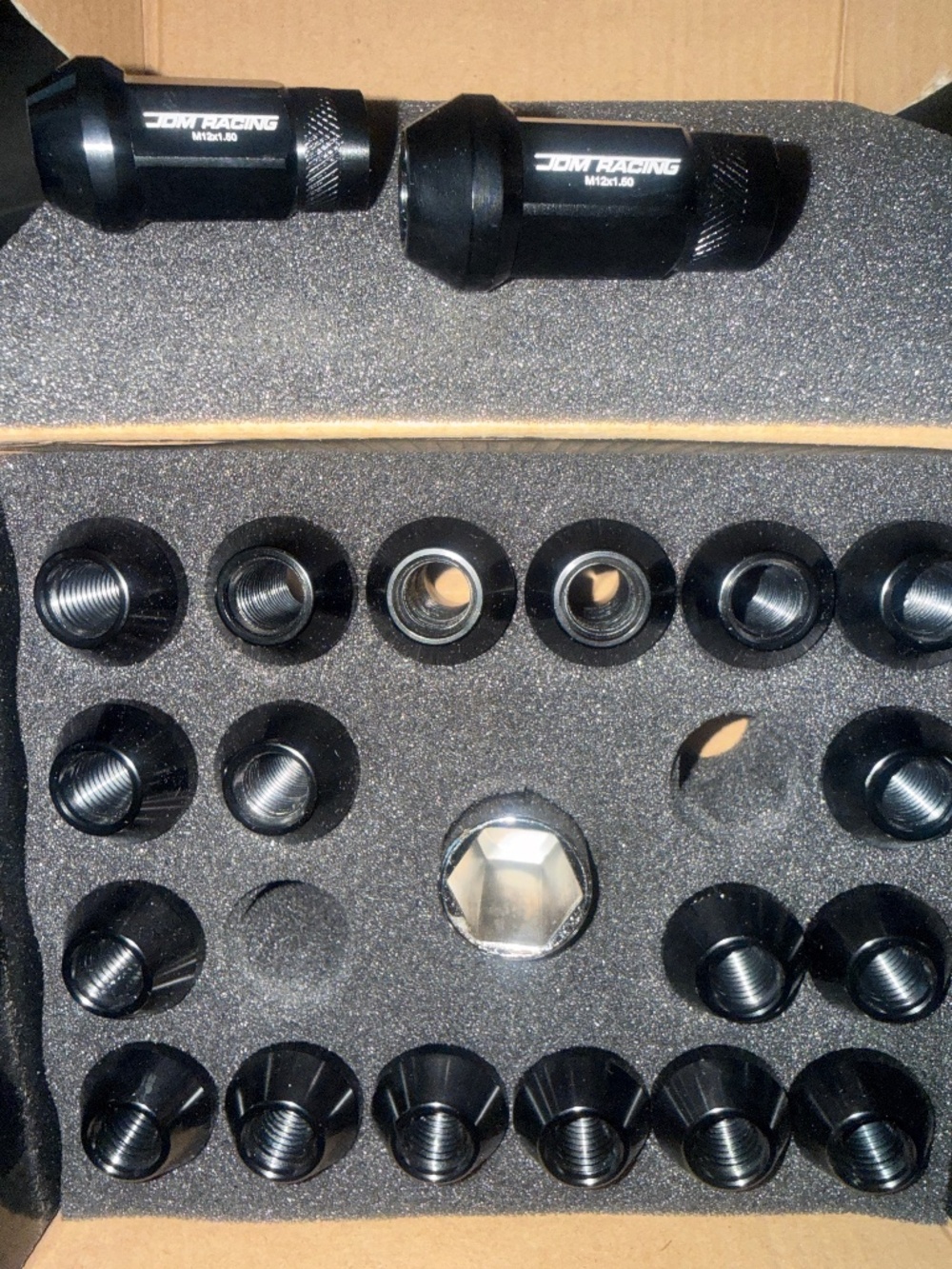 DNAMotoring Racing Lug Nuts
